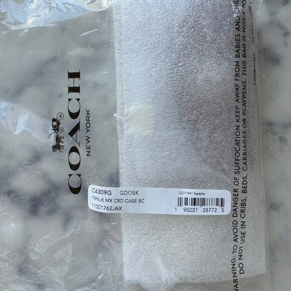 New! COACH Turnlock Card Case 1941 Saddle - Picture 8 of 9